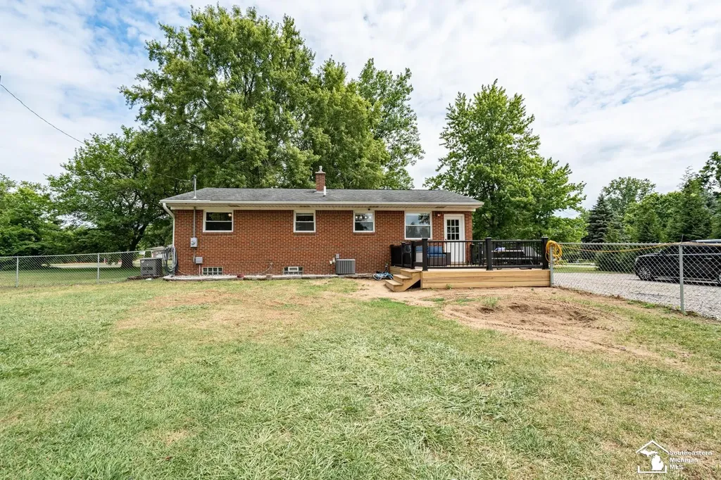 14454 Dixon Road Dundee Township MI 48131