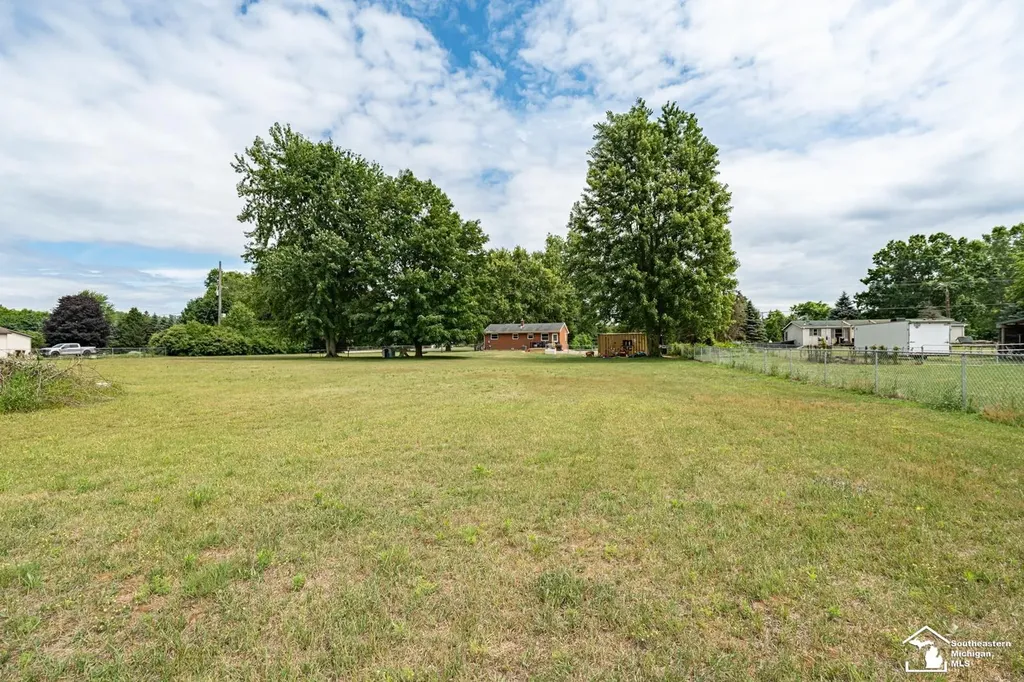 14454 Dixon Road Dundee Township MI 48131