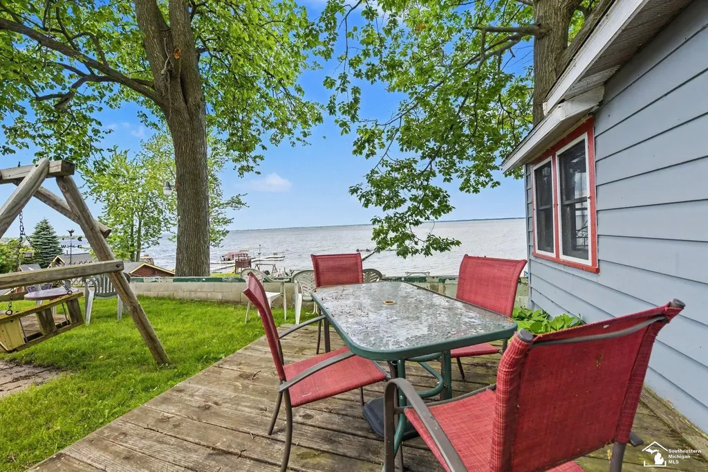 5358 W Houghton Lake Drive Unknown City MI 48629