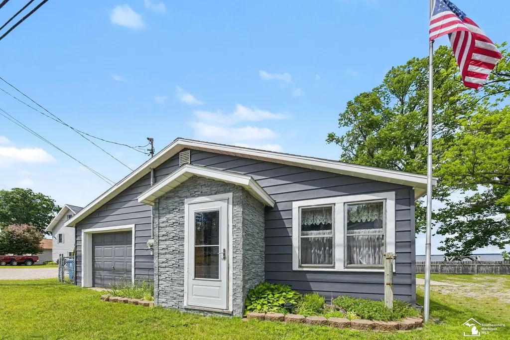5358 W Houghton Lake Drive Unknown City MI 48629