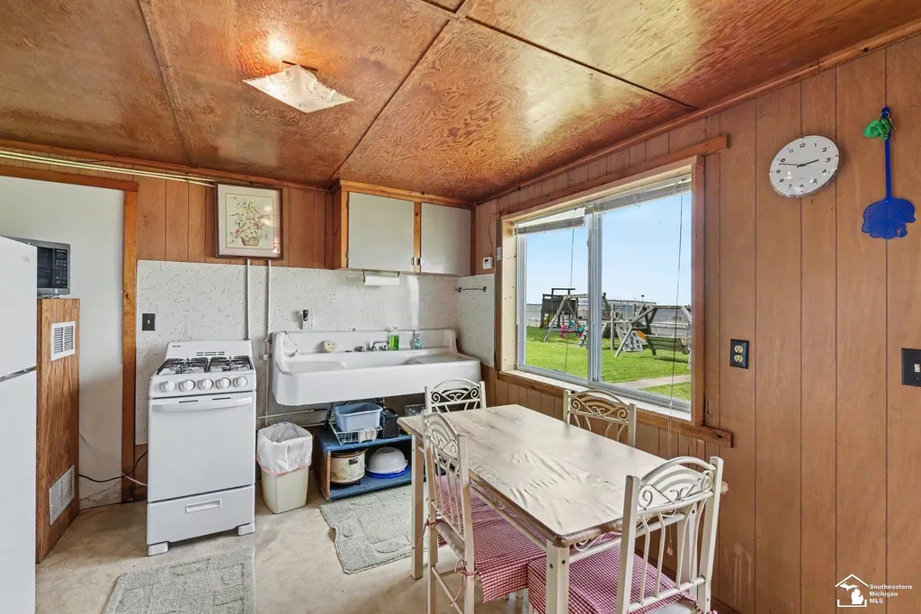 5358 W Houghton Lake Drive Unknown City MI 48629