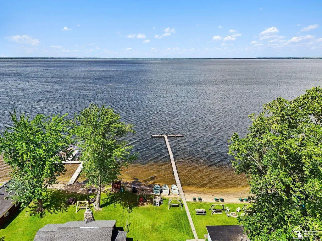 5358 W Houghton Lake Drive Unknown City MI 48629