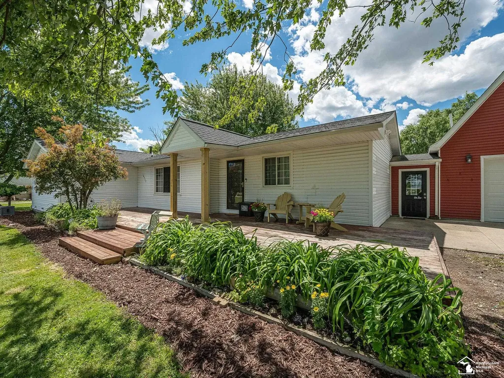 10937 Armstrong Road Berlin Charter Township MI 48179
