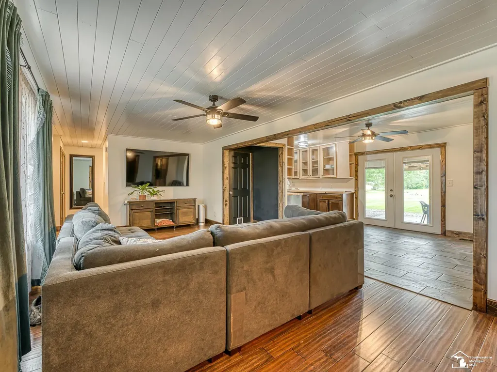 10937 Armstrong Road Berlin Charter Township MI 48179