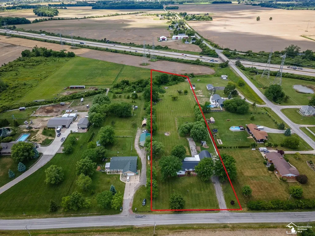 10937 Armstrong Road Berlin Charter Township MI 48179