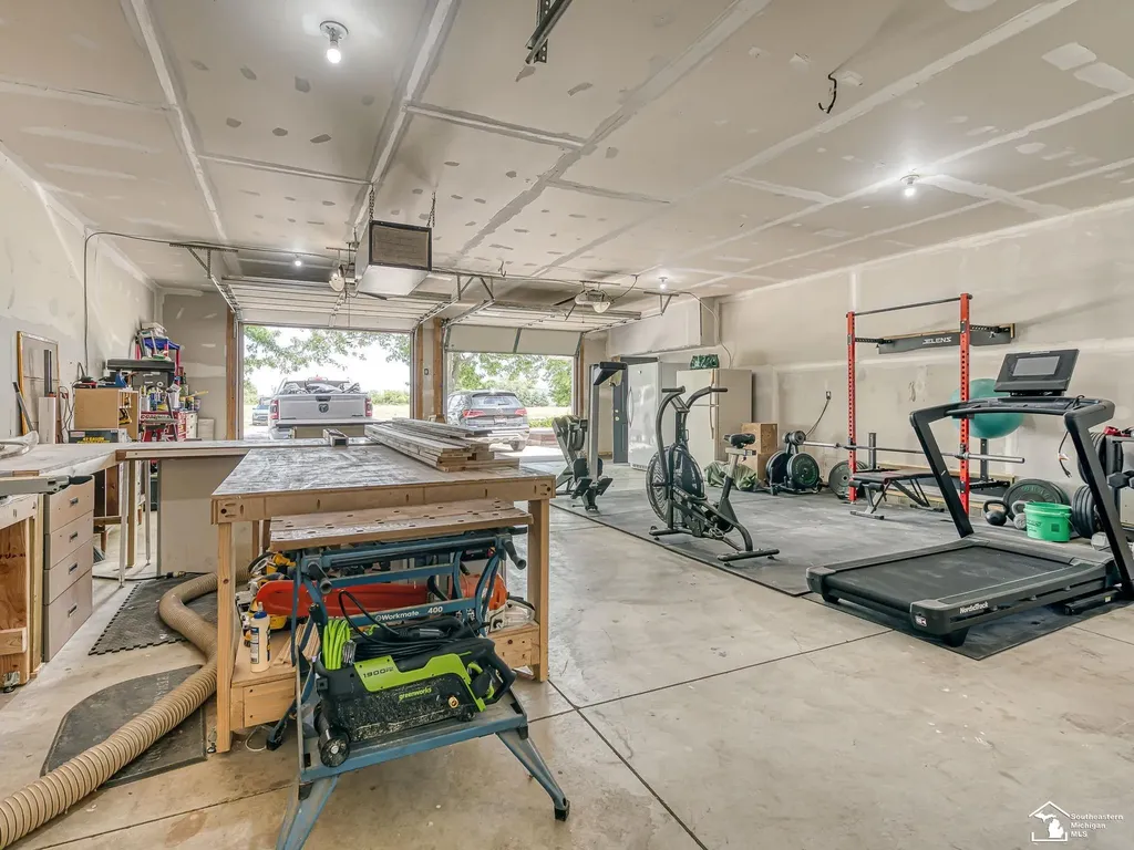 10937 Armstrong Road Berlin Charter Township MI 48179