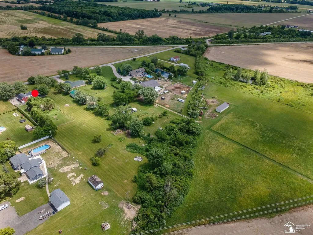 10937 Armstrong Road Berlin Charter Township MI 48179