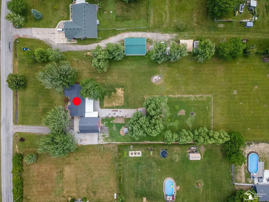 10937 Armstrong Road Berlin Charter Township MI 48179
