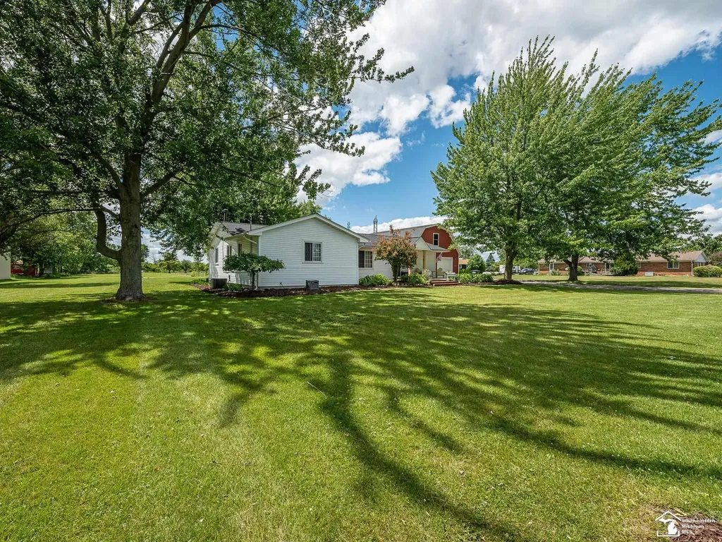 10937 Armstrong Road Berlin Charter Township MI 48179