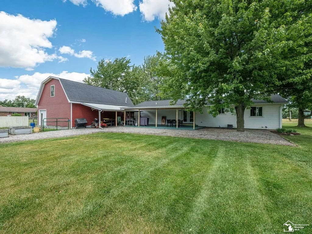 10937 Armstrong Road Berlin Charter Township MI 48179