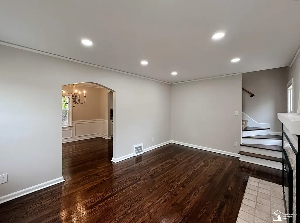 2845 Birchwood Street Trenton City MI 48183