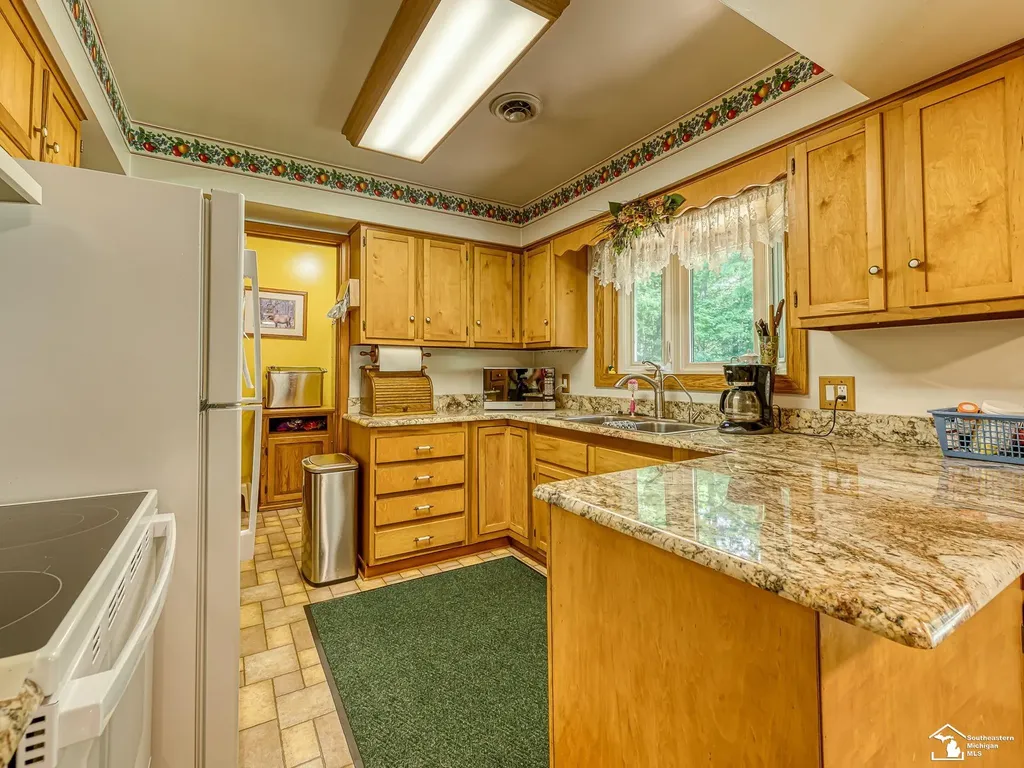 4496 School Road Whiteford Township MI 48182