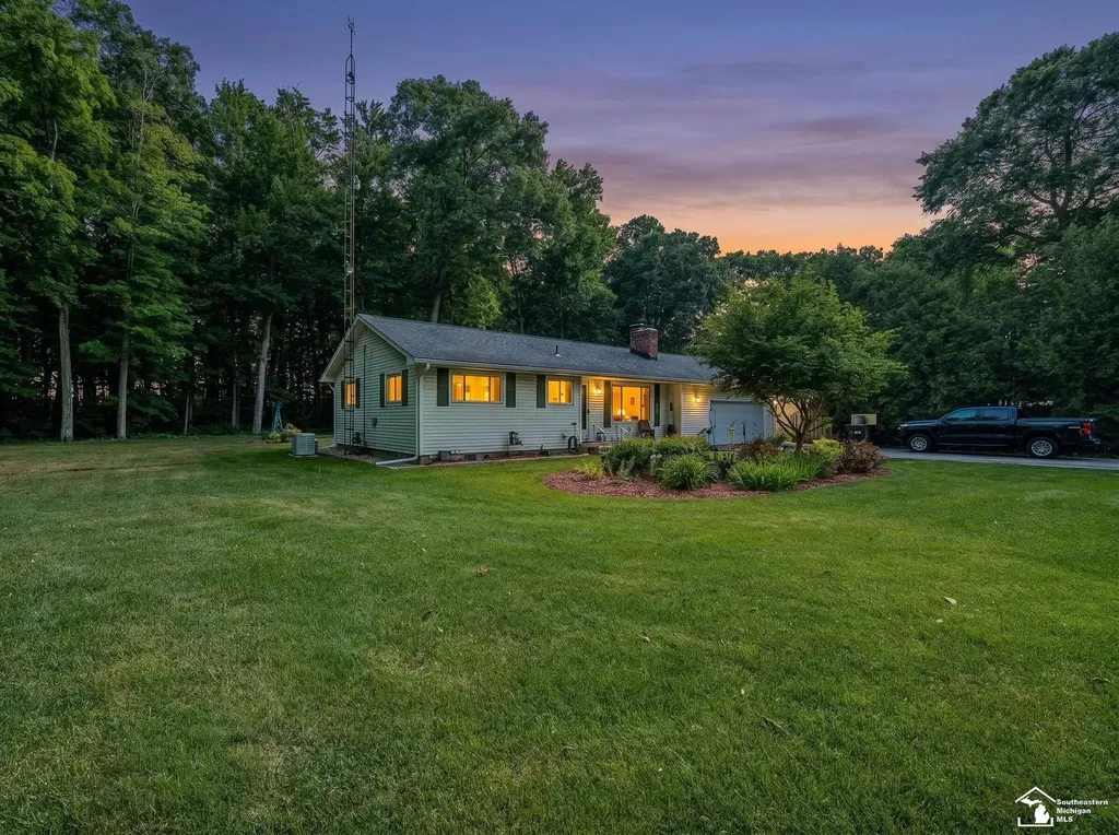 4496 School Road Whiteford Township MI 48182