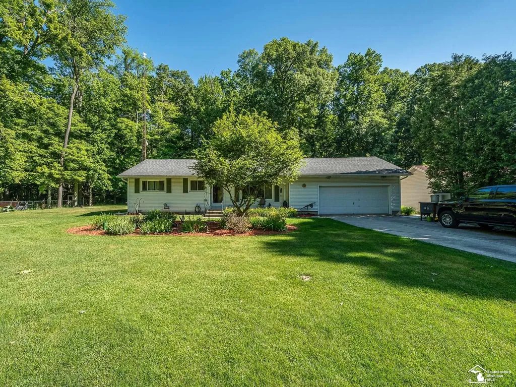 4496 School Road Whiteford Township MI 48182