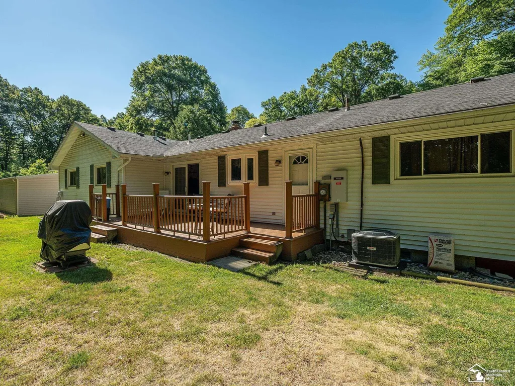 4496 School Road Whiteford Township MI 48182