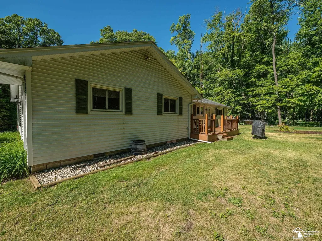 4496 School Road Whiteford Township MI 48182