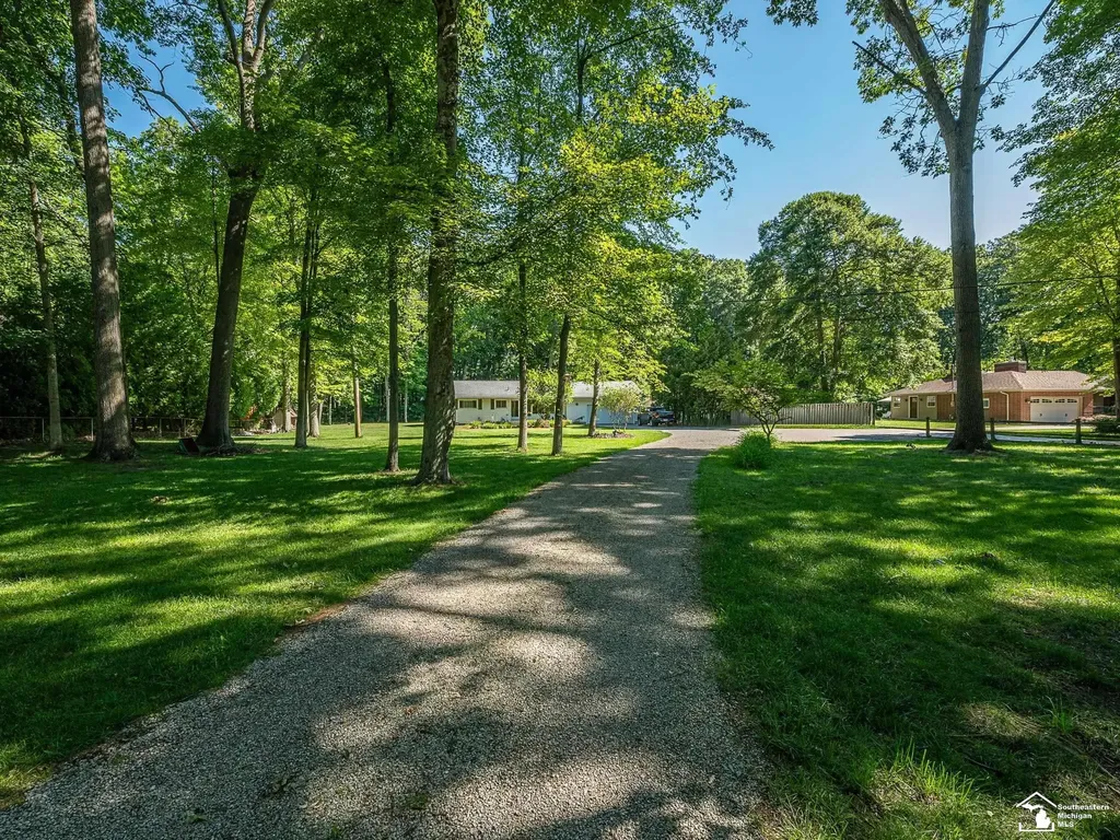 4496 School Road Whiteford Township MI 48182