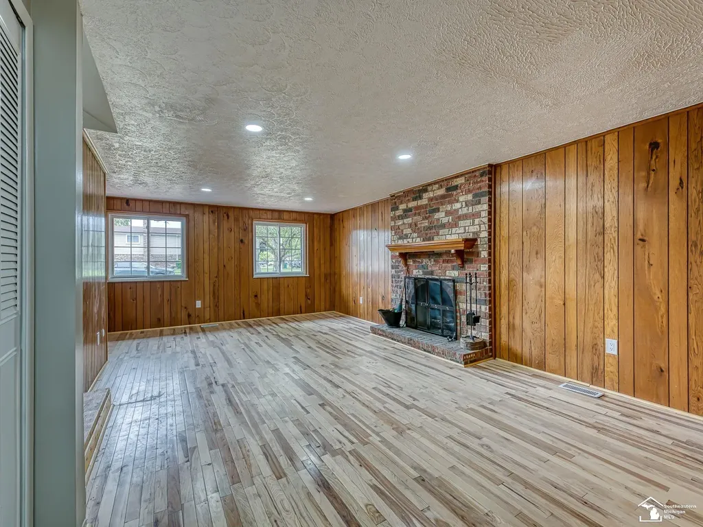 25837 Badger Street Brownstown Charter Township MI 48134