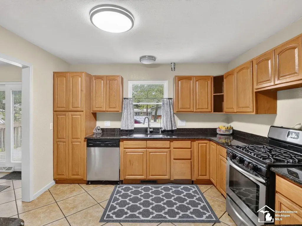 11589 Brookshire Drive Bedford Township MI 48182