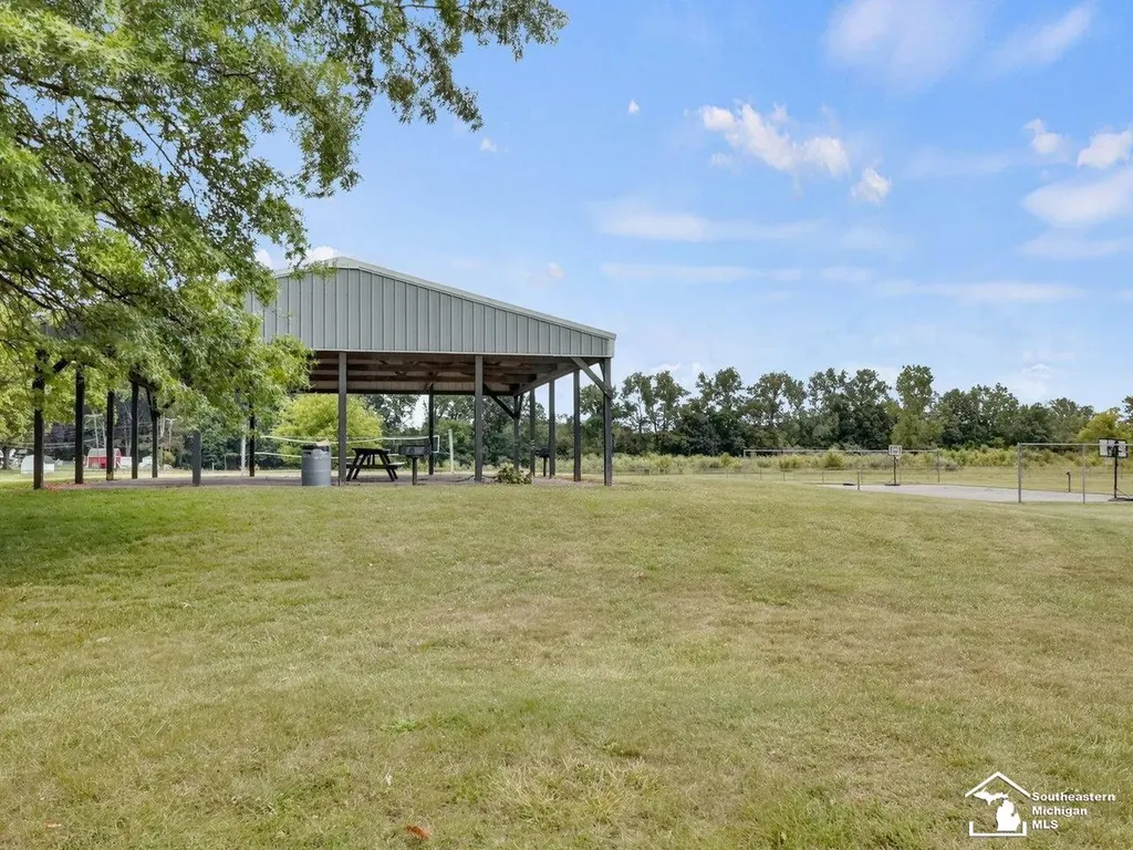 11589 Brookshire Drive Bedford Township MI 48182