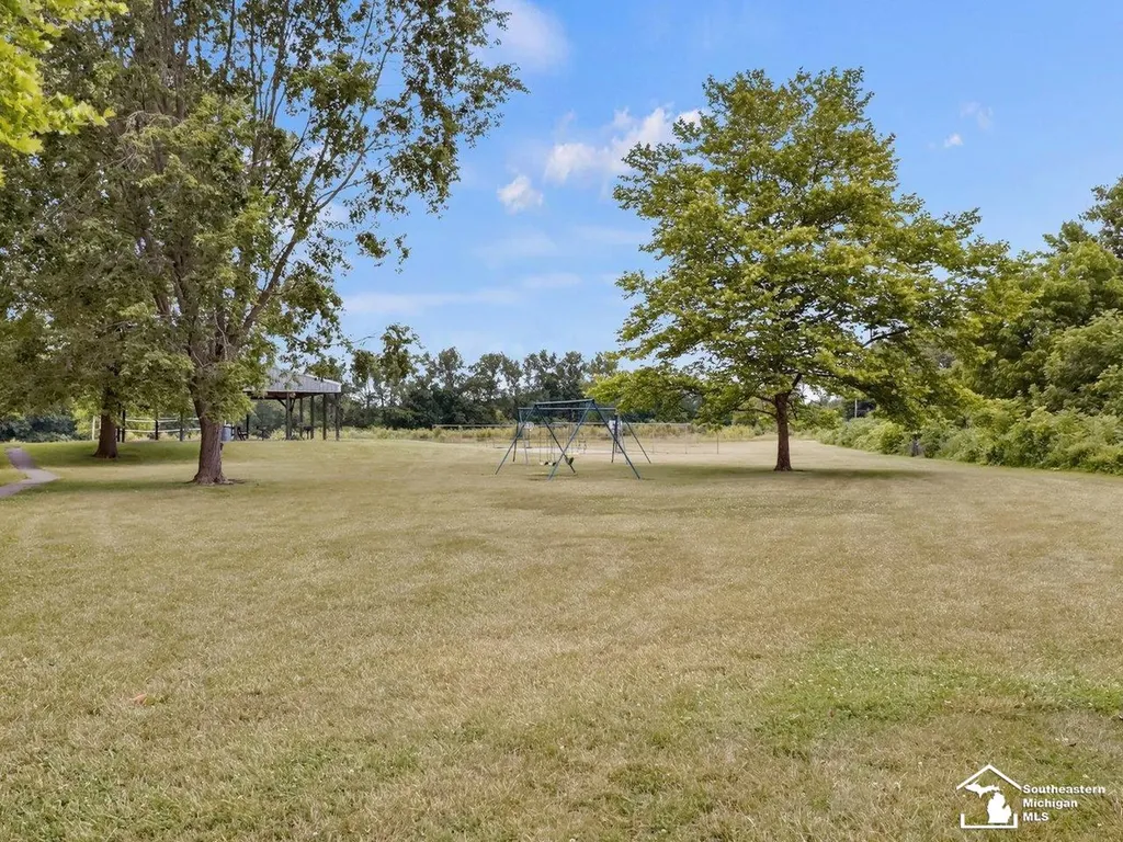 11589 Brookshire Drive Bedford Township MI 48182