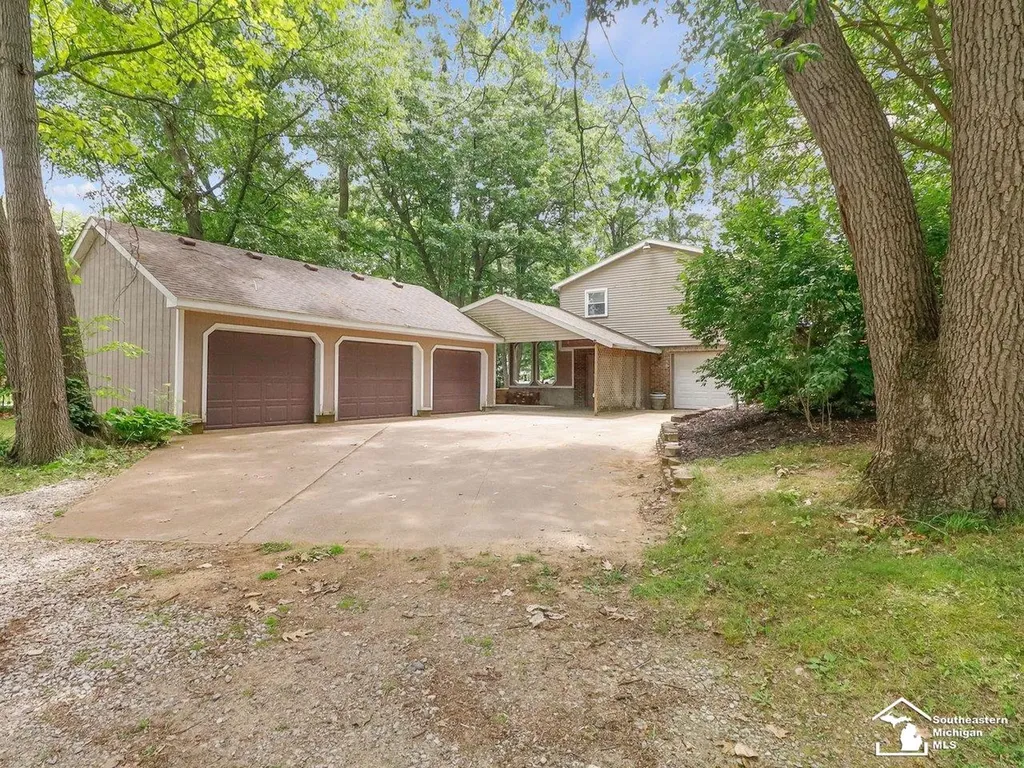 11589 Brookshire Drive Bedford Township MI 48182