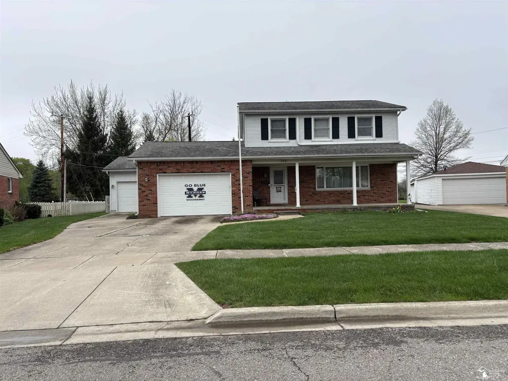 135 Crampton Drive Monroe City MI 48162