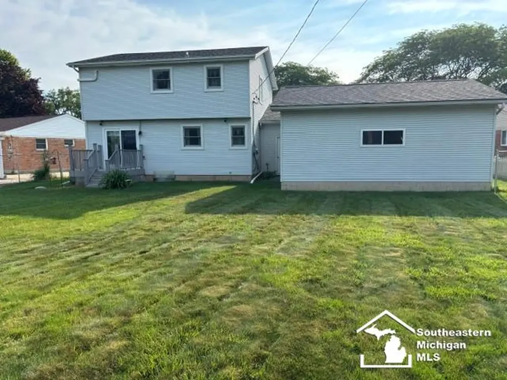 135 Crampton Drive Monroe City MI 48162