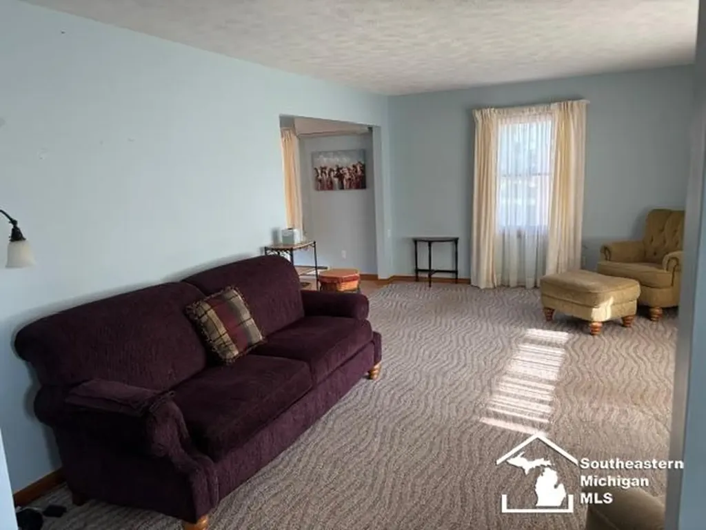 135 Crampton Drive Monroe City MI 48162