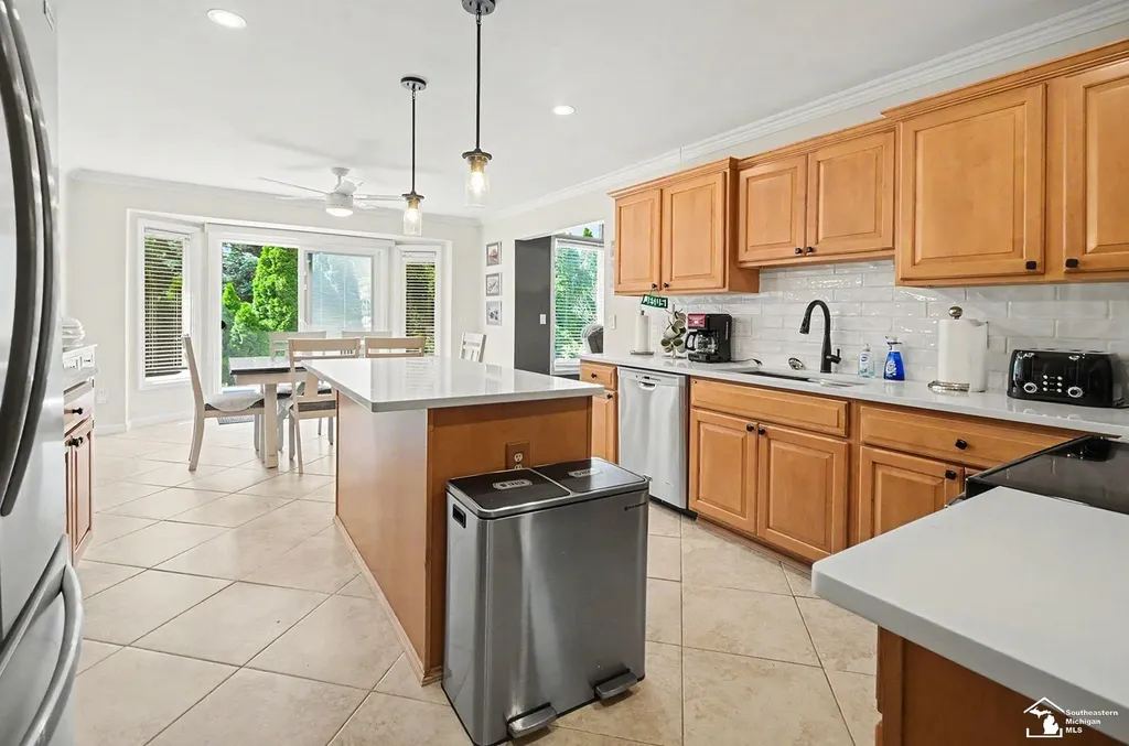 16732 English Garden Drive Macomb Township MI 48042