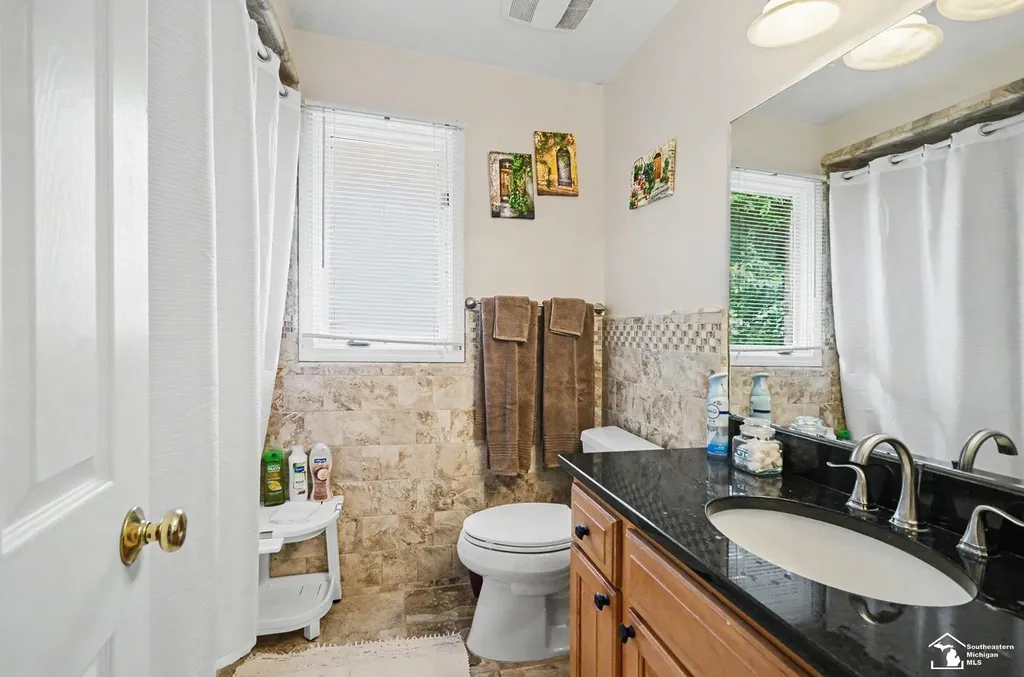 16732 English Garden Drive Macomb Township MI 48042