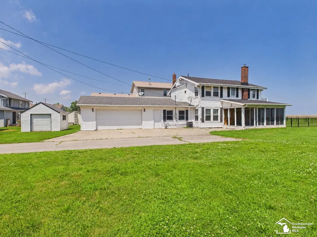 4356 14th Street Luna Pier City MI 48157