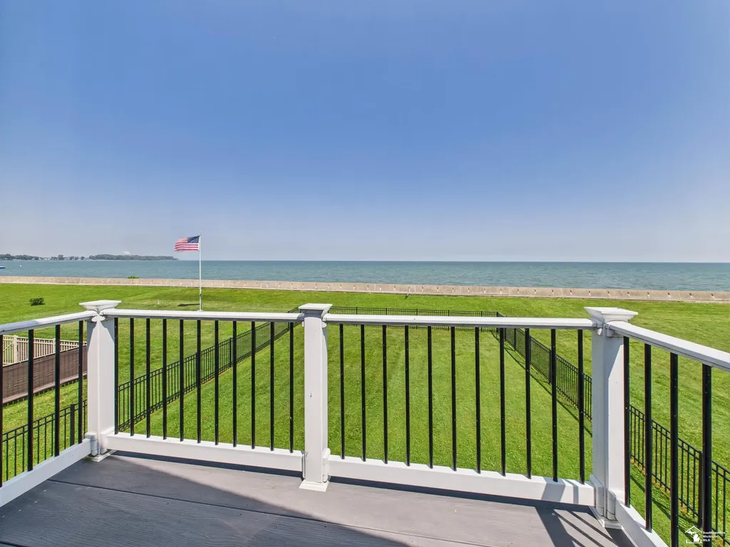 4356 14th Street Luna Pier City MI 48157