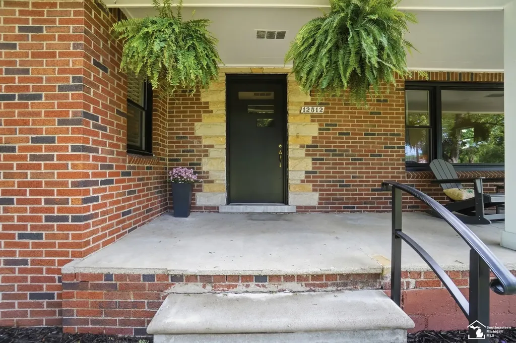 12512 Maxwell Road Carleton Village MI 48117