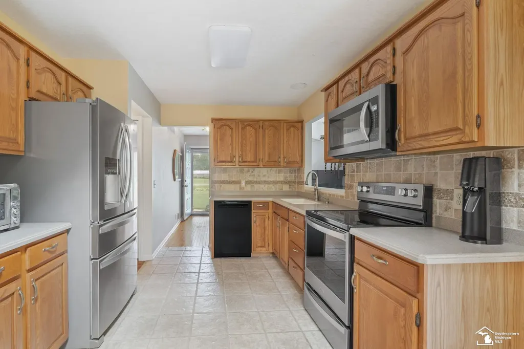 10735 Secor Road Bedford Township MI 48182