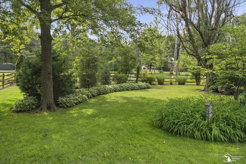10735 Secor Road Bedford Township MI 48182
