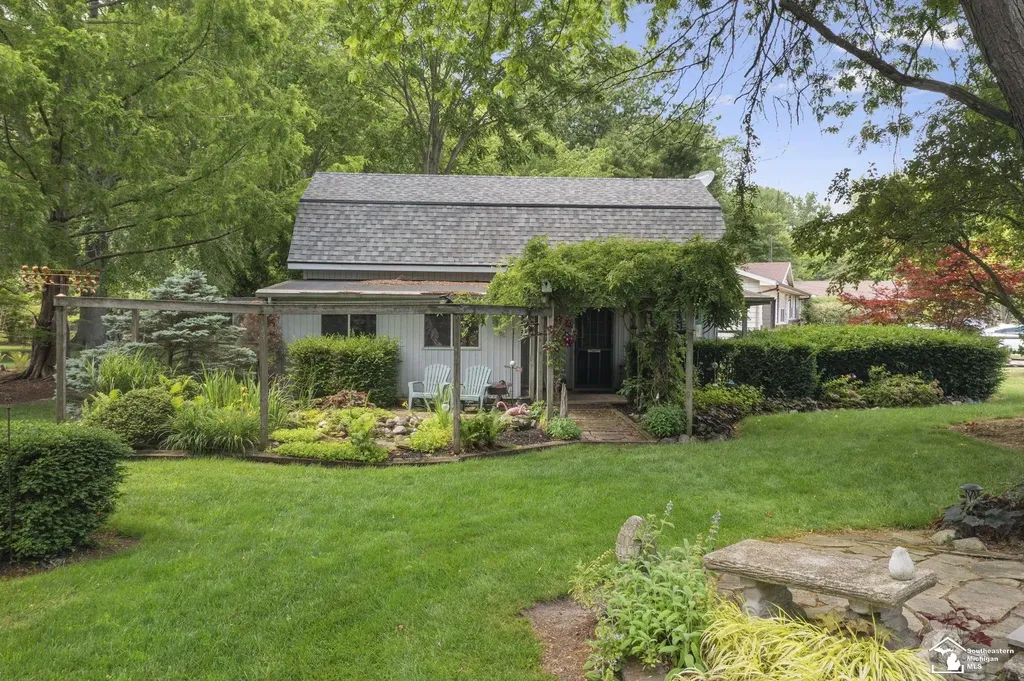 10735 Secor Road Bedford Township MI 48182