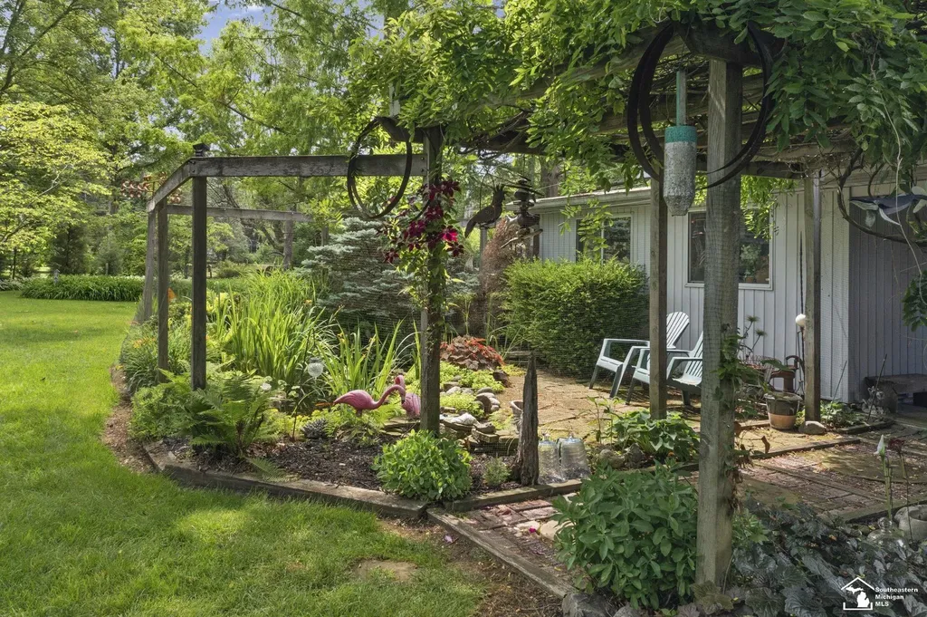 10735 Secor Road Bedford Township MI 48182