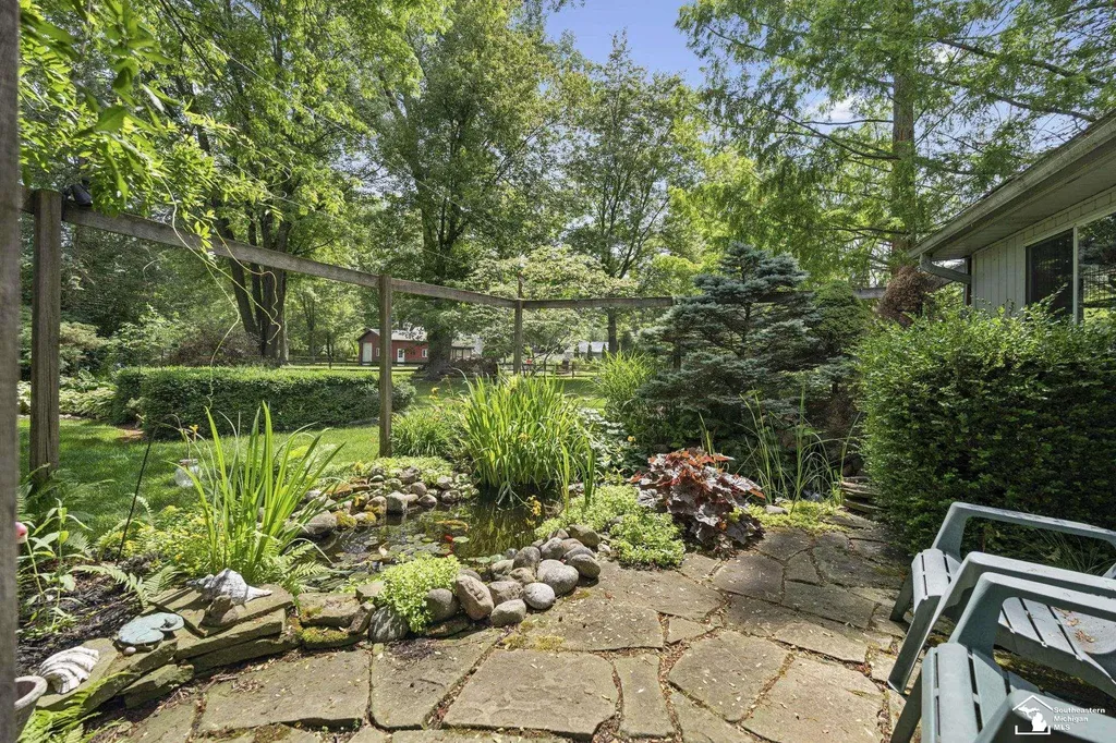 10735 Secor Road Bedford Township MI 48182