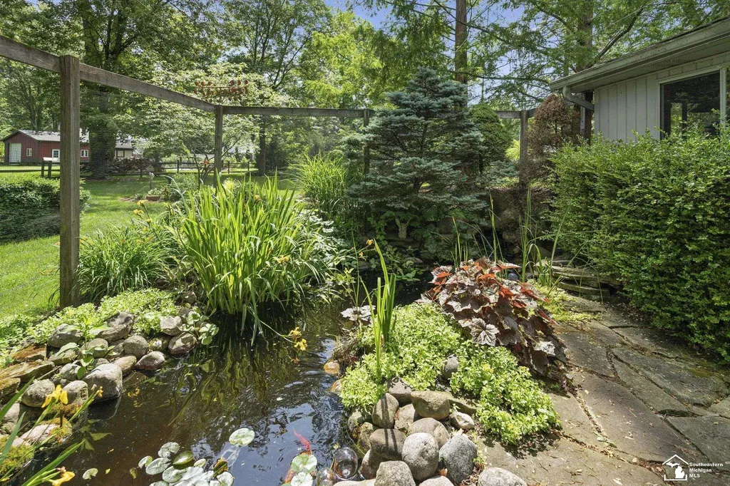 10735 Secor Road Bedford Township MI 48182