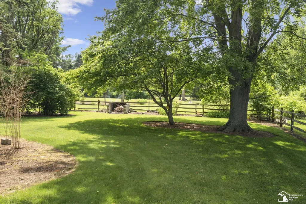 10735 Secor Road Bedford Township MI 48182