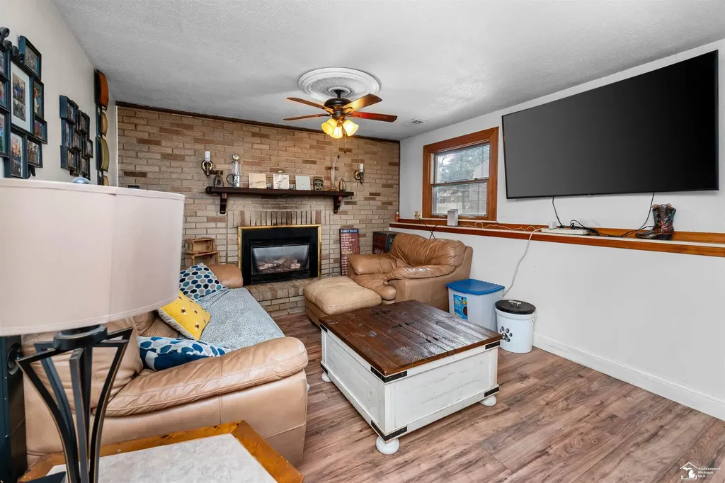 30374 Torry Avenue Flat Rock City MI 48134