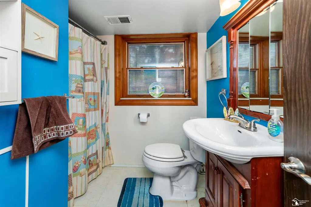 30374 Torry Avenue Flat Rock City MI 48134