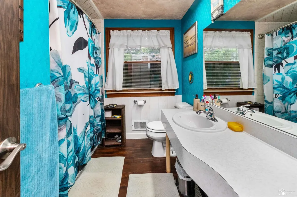 30374 Torry Avenue Flat Rock City MI 48134