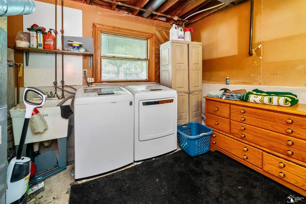 30374 Torry Avenue Flat Rock City MI 48134