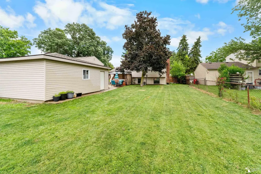 30374 Torry Avenue Flat Rock City MI 48134