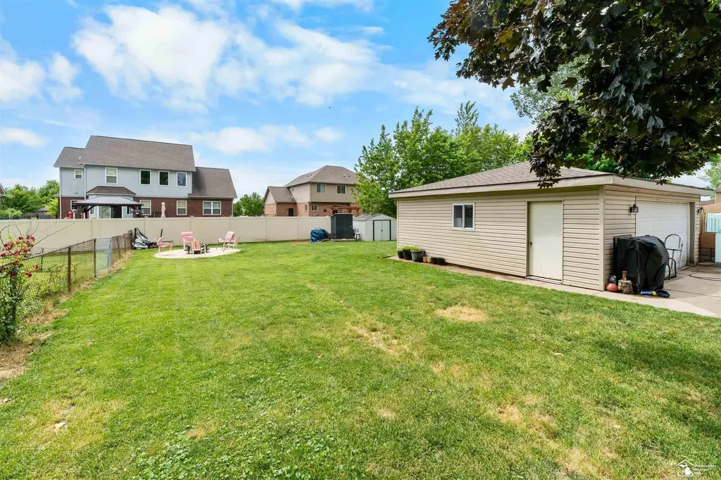 30374 Torry Avenue Flat Rock City MI 48134