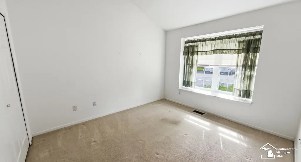 5492 Elmhurst Drive Trenton City MI 48183