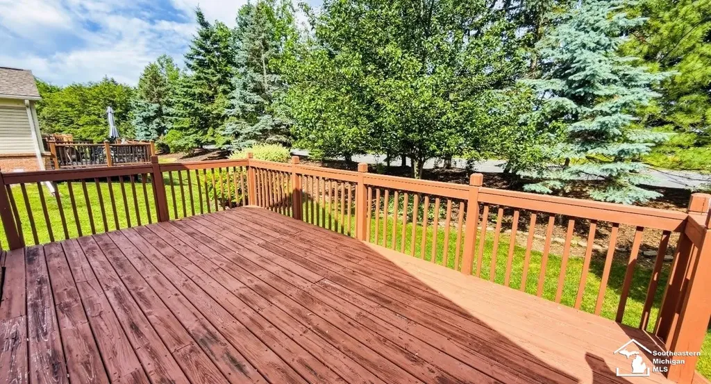 5492 Elmhurst Drive Trenton City MI 48183