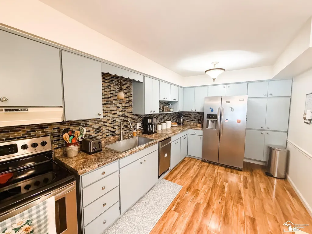9836 Pamela Drive Bedford Township MI 48182